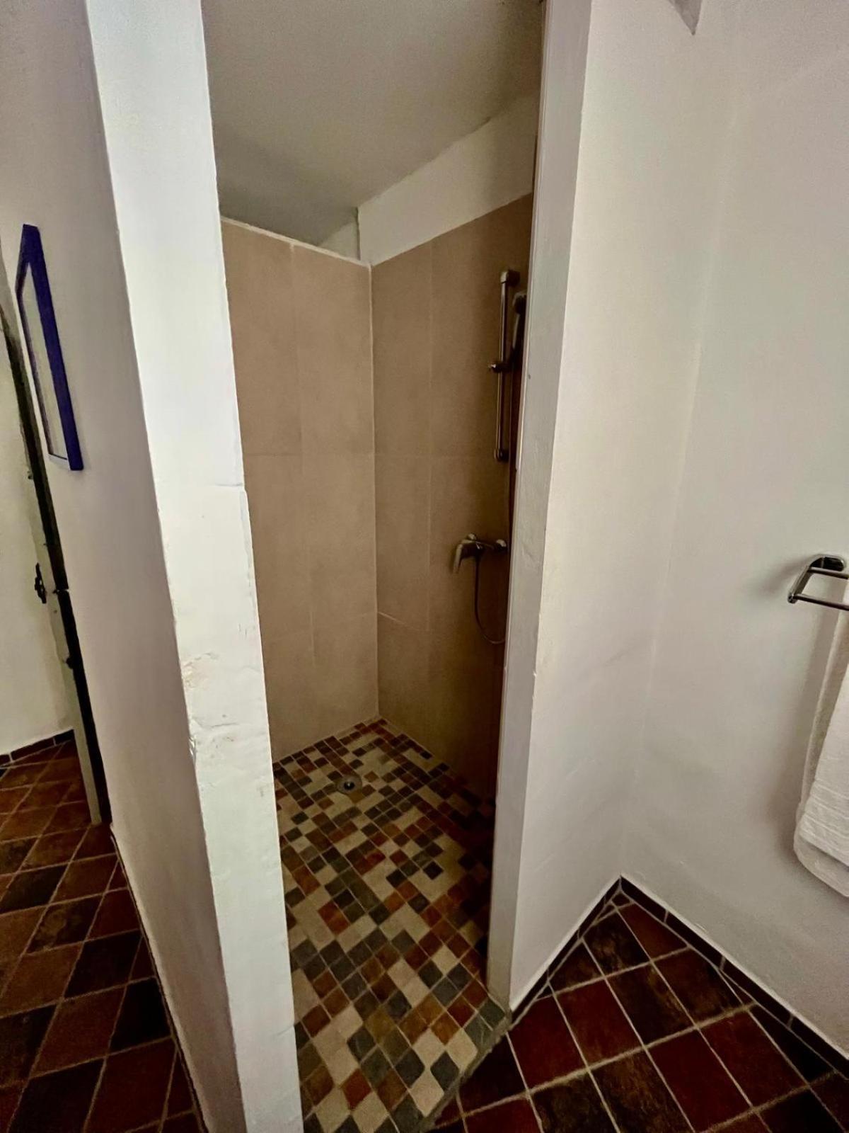 La Sarrasine Hotel Villes-sur-Auzon Kültér fotó