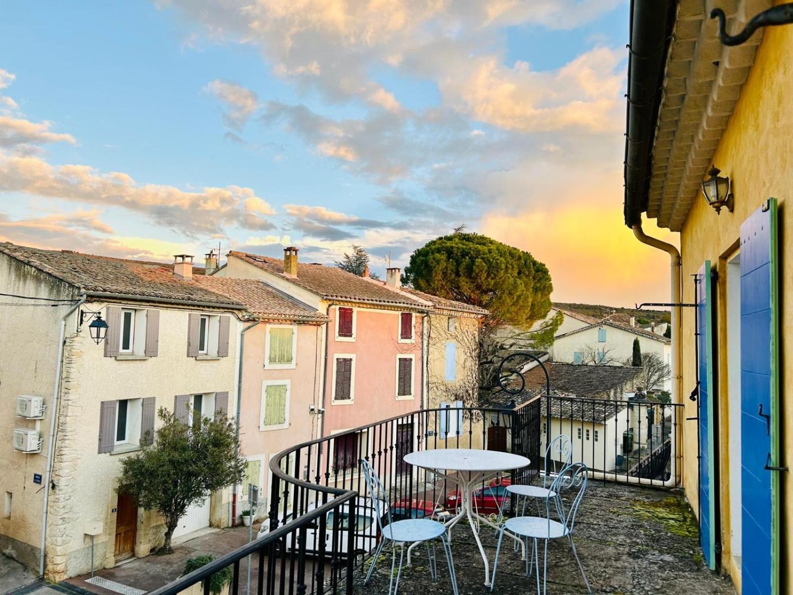 La Sarrasine Hotel Villes-sur-Auzon Kültér fotó