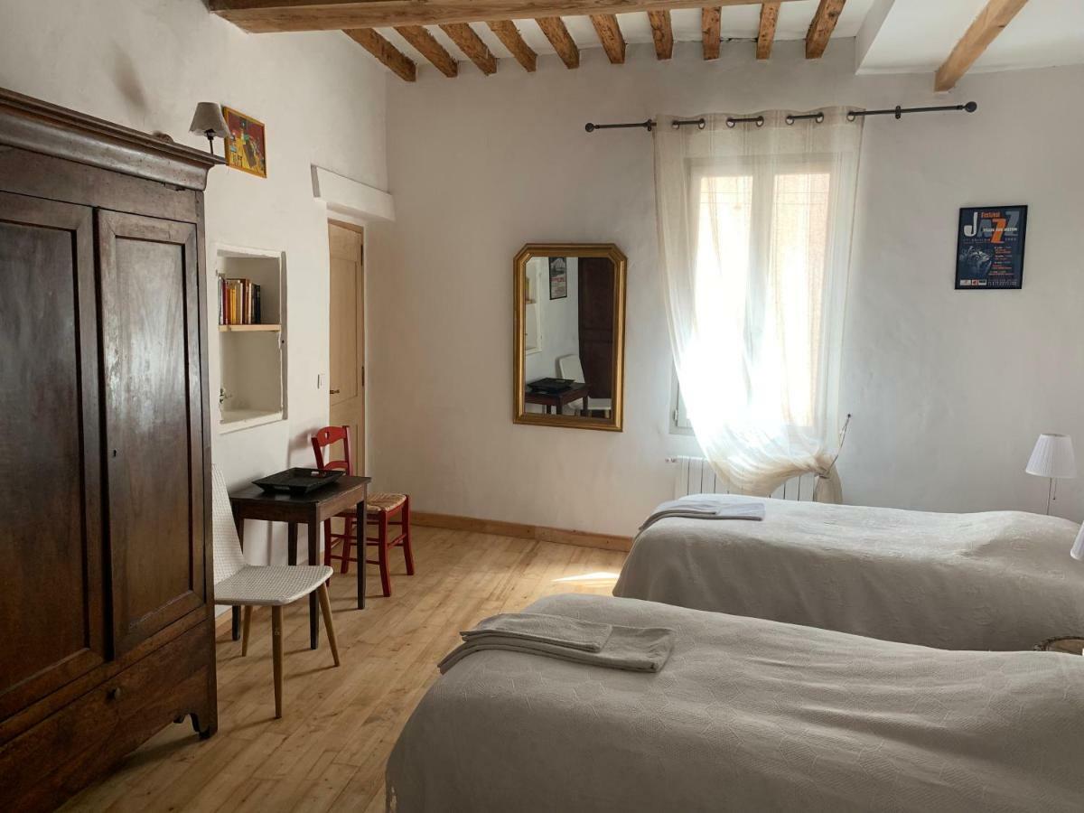 La Sarrasine Hotel Villes-sur-Auzon Kültér fotó