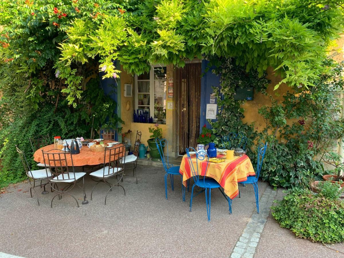 La Sarrasine Hotel Villes-sur-Auzon Kültér fotó
